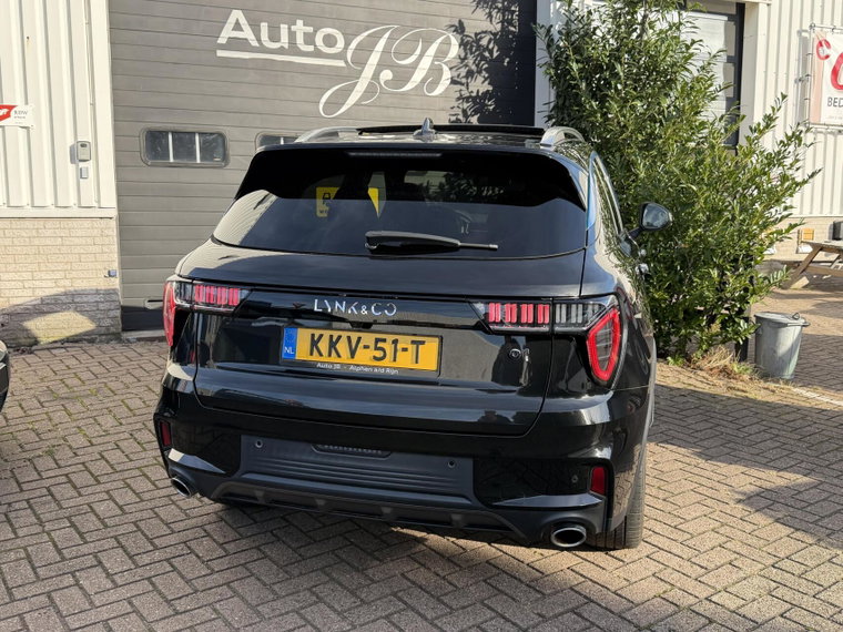 Vehicle Image 13