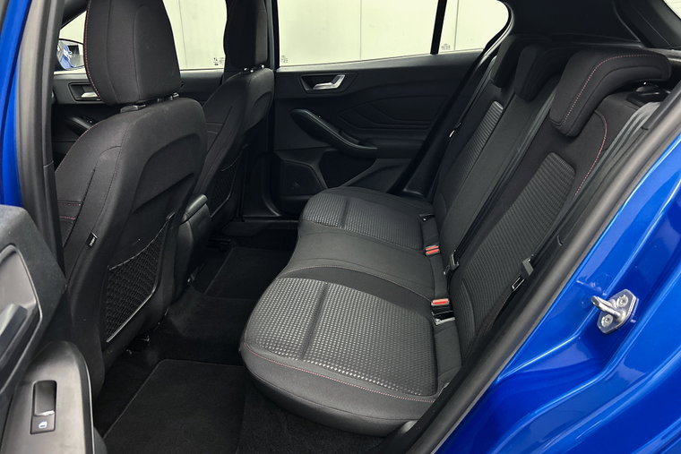 Vehicle Image 28