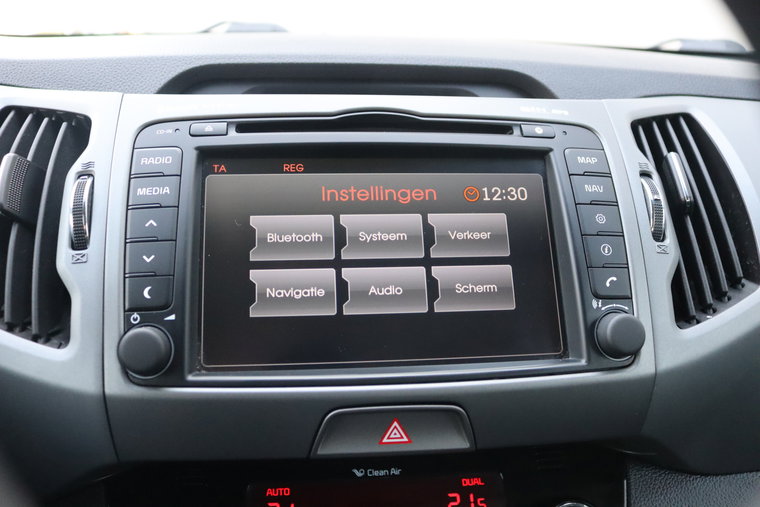 Vehicle Image 19