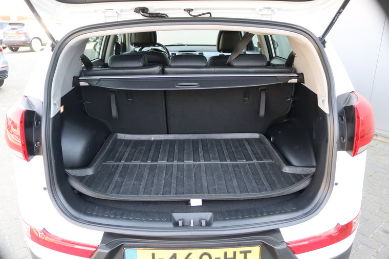 Vehicle Image 28
