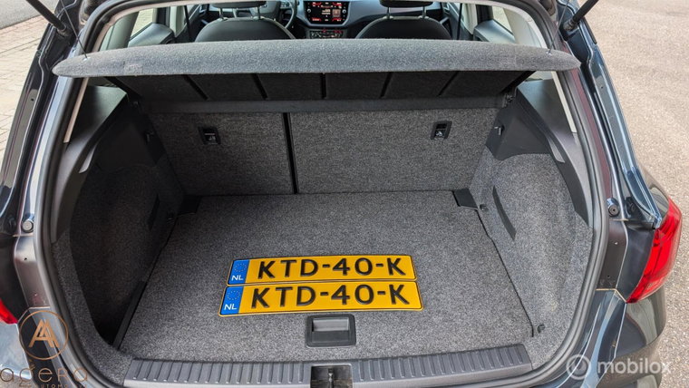 Vehicle Image 36