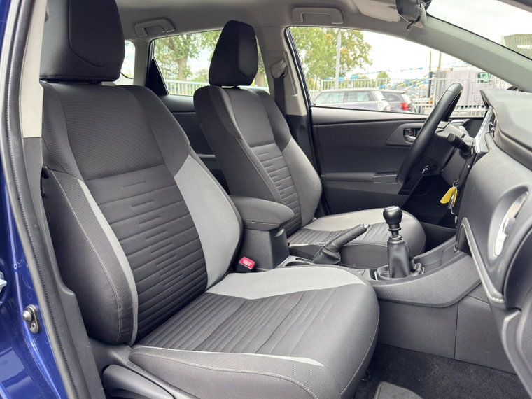 Vehicle Image 30