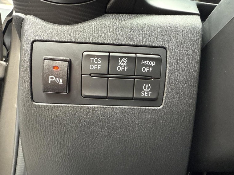 Vehicle Image 28