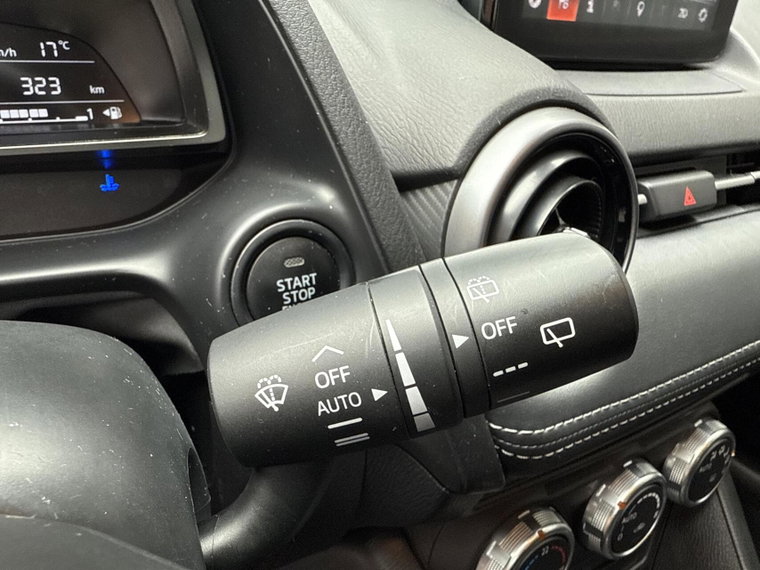 Vehicle Image 33