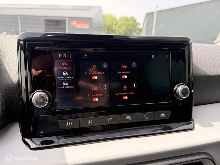 Vehicle Image 19