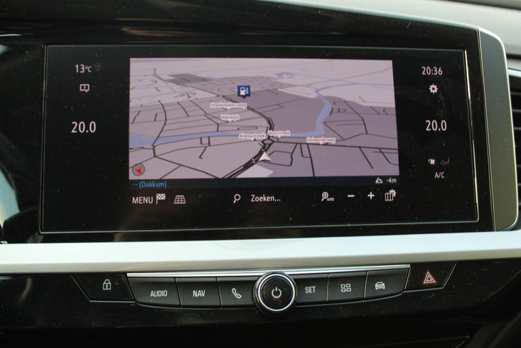 Vehicle Image 16