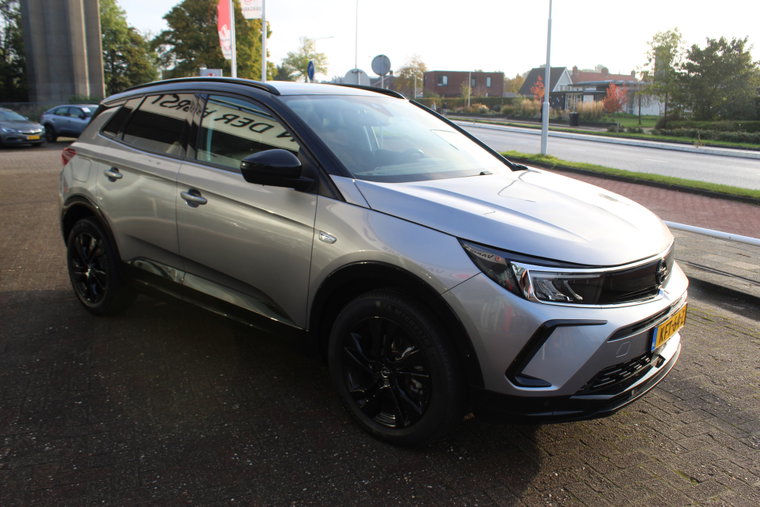 Vehicle Image 42