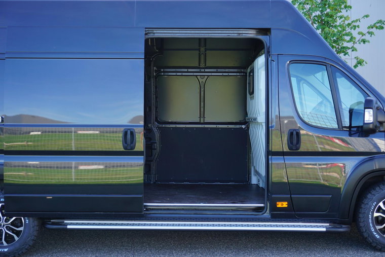 Vehicle Image 38