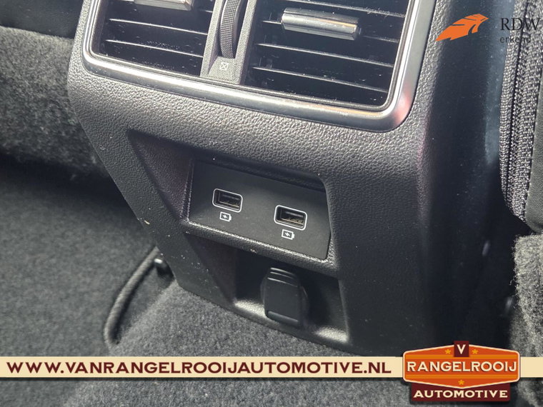 Vehicle Image 29