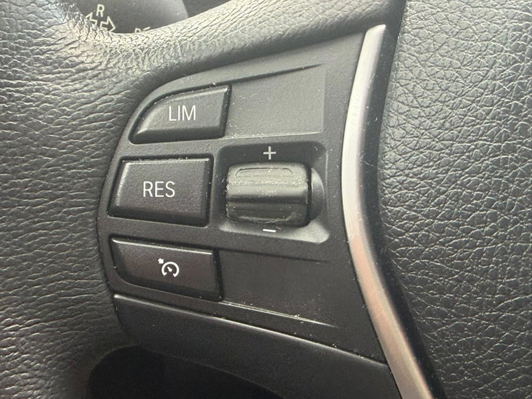 Vehicle Image 26