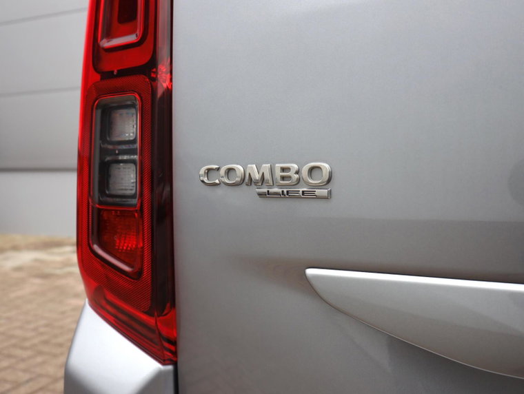 Vehicle Image 20