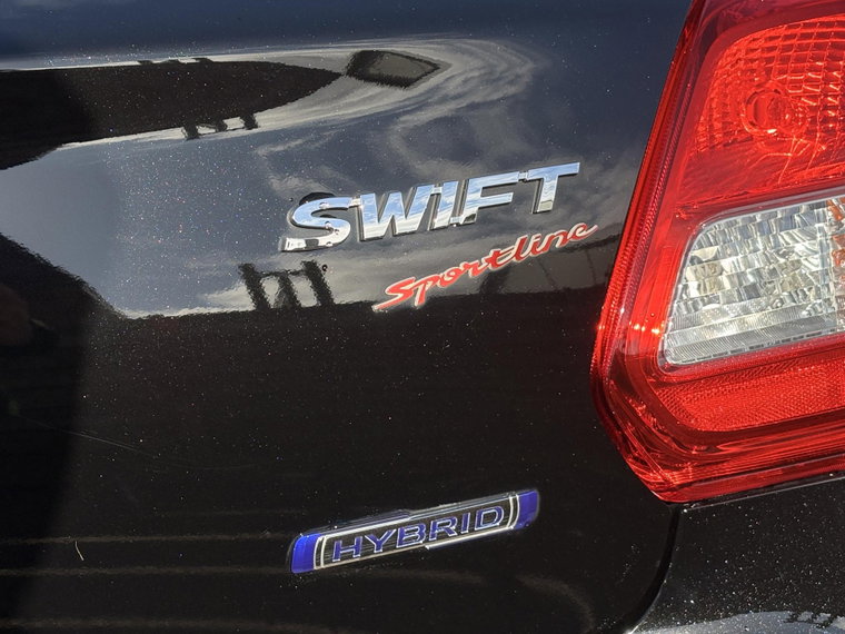 Vehicle Image 14