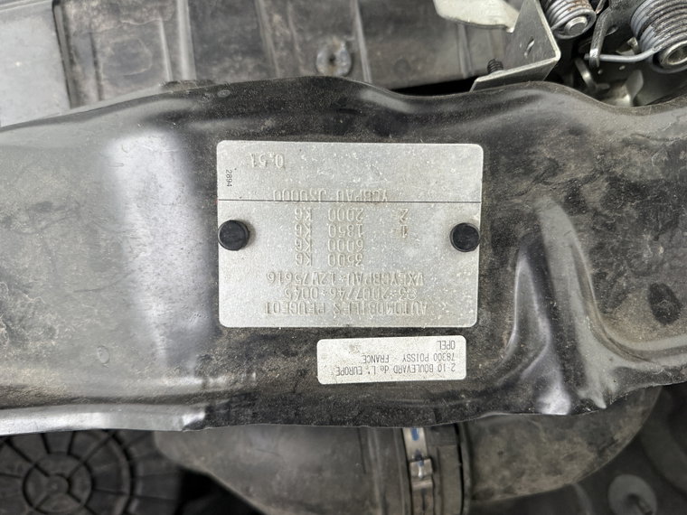 Vehicle Image 21