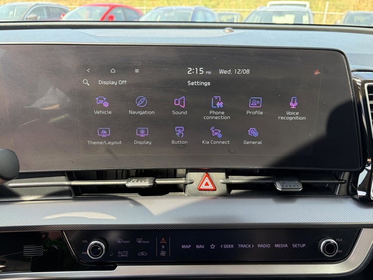 Vehicle Image 25
