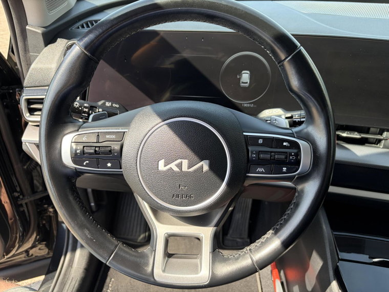 Vehicle Image 28