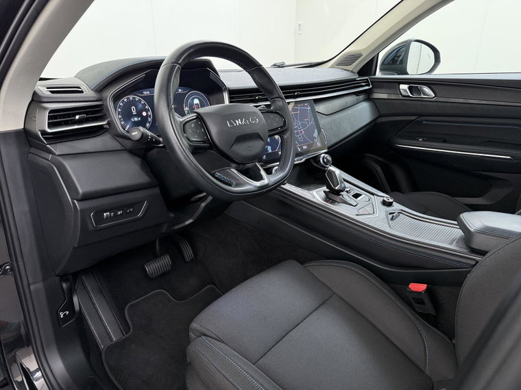 Vehicle Image 18