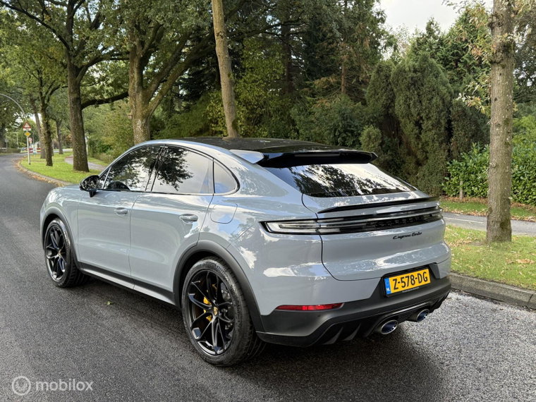Vehicle Image 24
