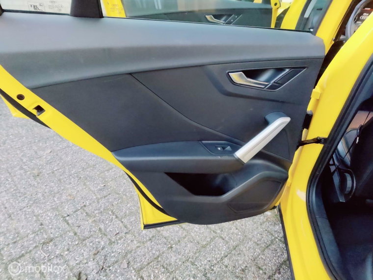 Vehicle Image 28