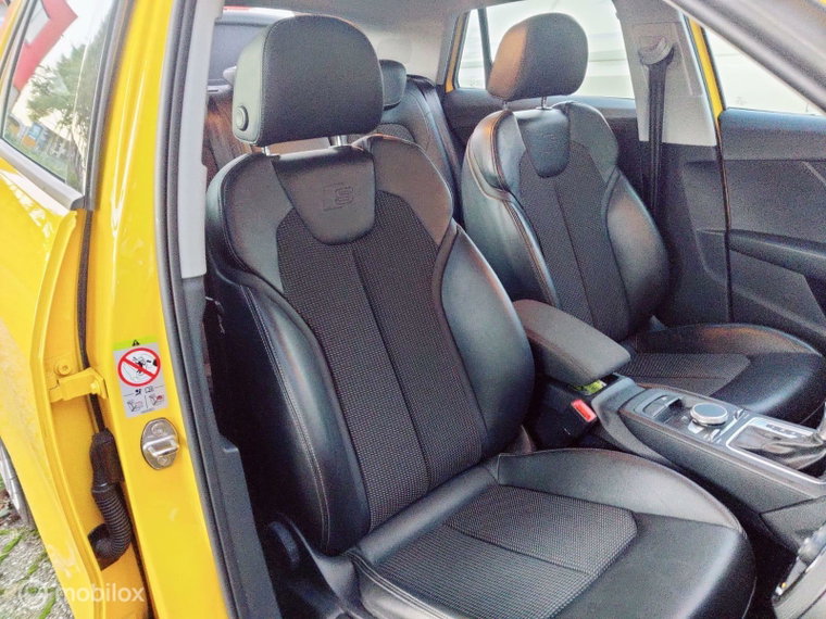 Vehicle Image 32