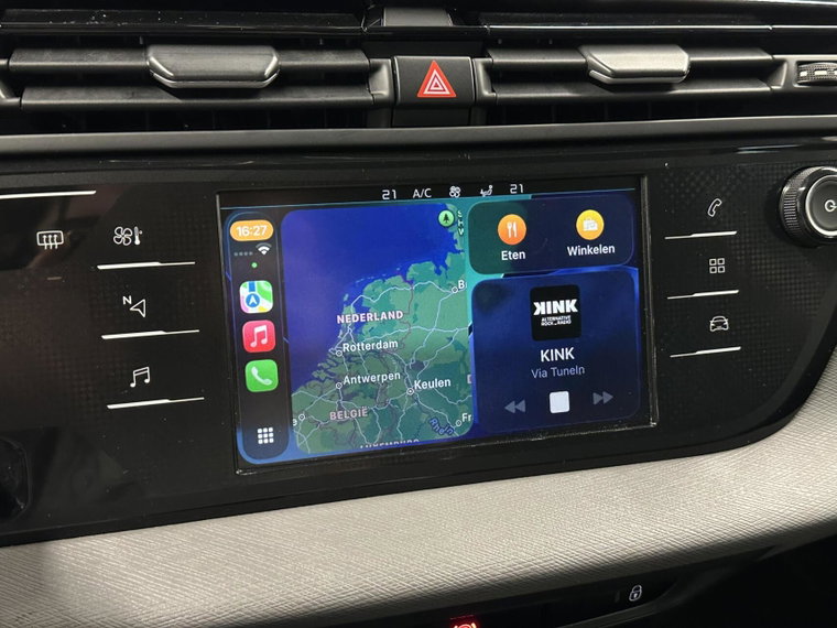 Vehicle Image 32
