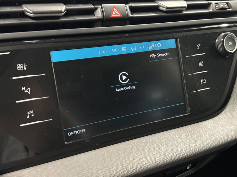 Vehicle Image 35