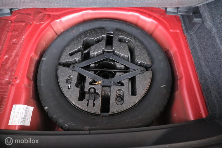Vehicle Image 40
