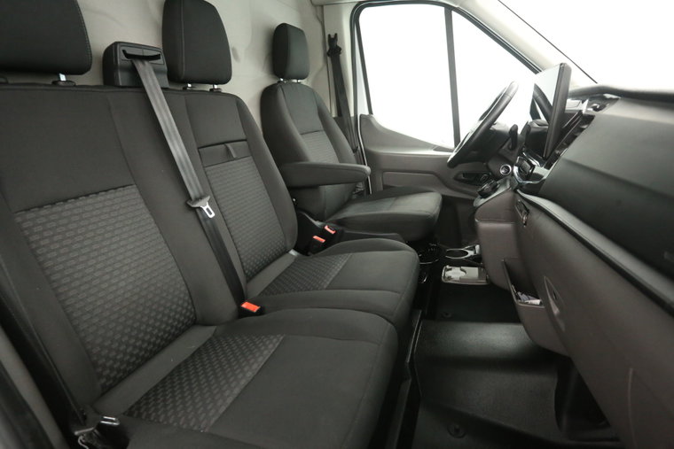 Vehicle Image 12