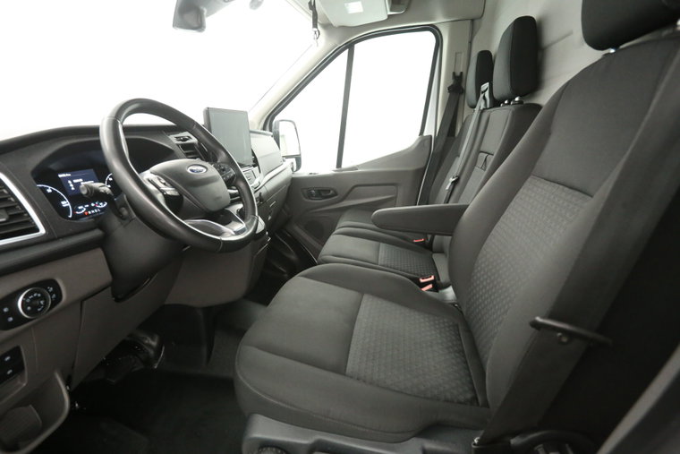Vehicle Image 23