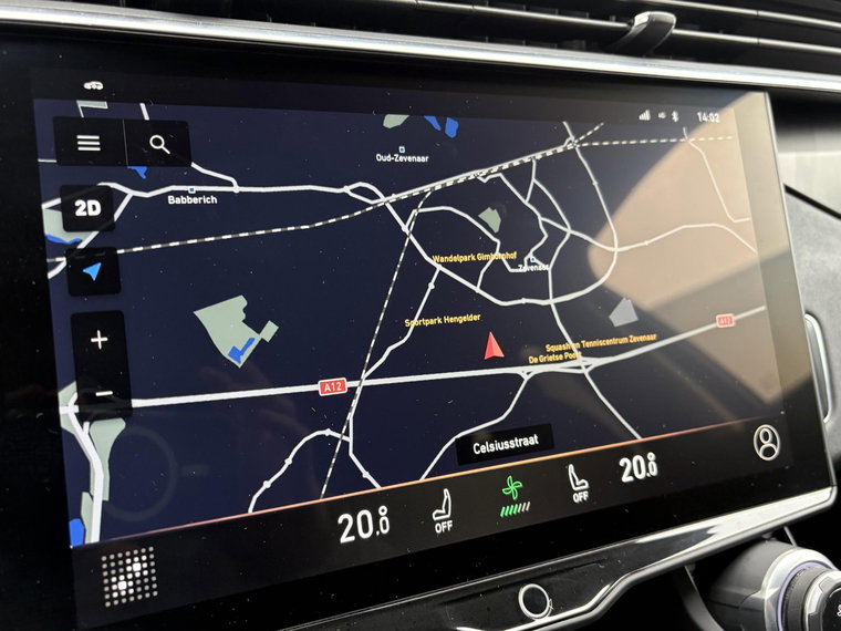 Vehicle Image 16