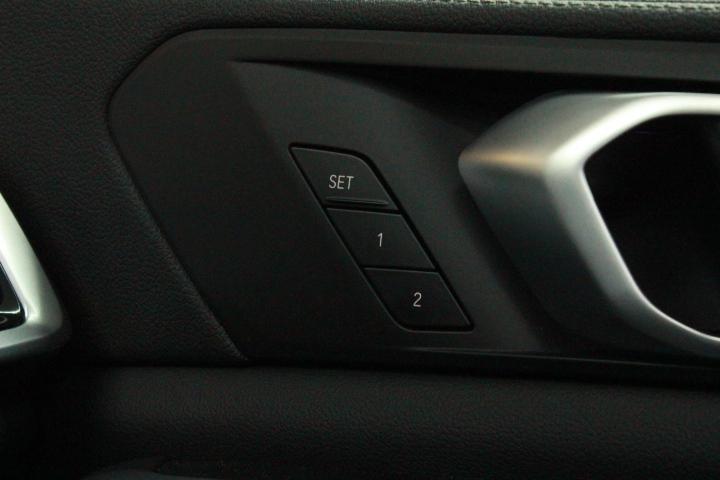 Vehicle Image 28
