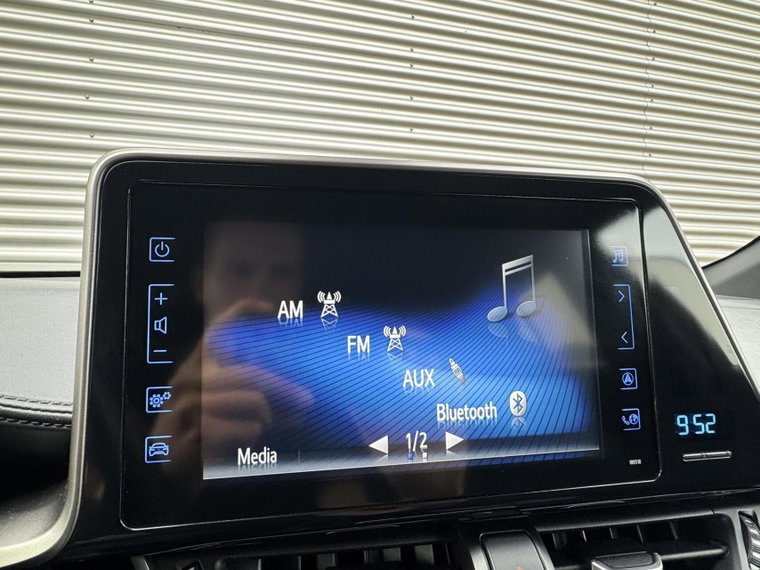 Vehicle Image 21