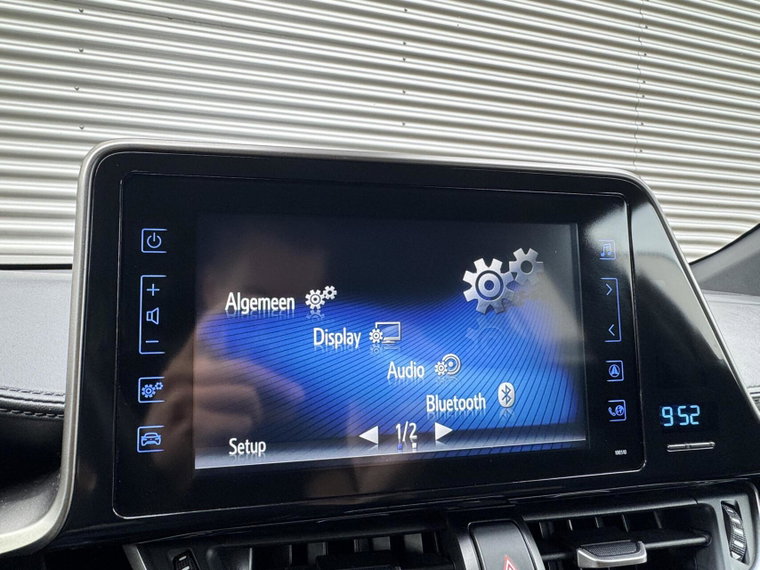 Vehicle Image 22