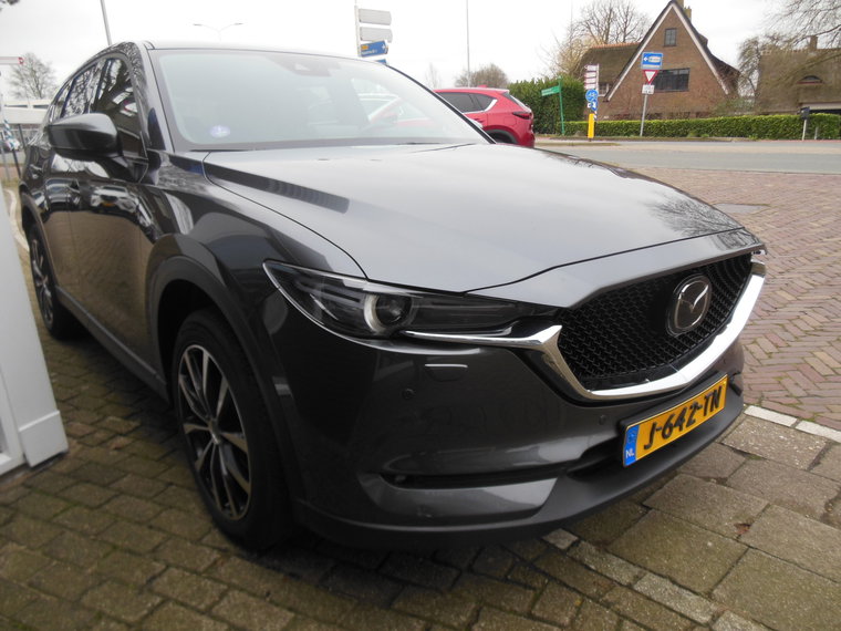 Vehicle Image 5