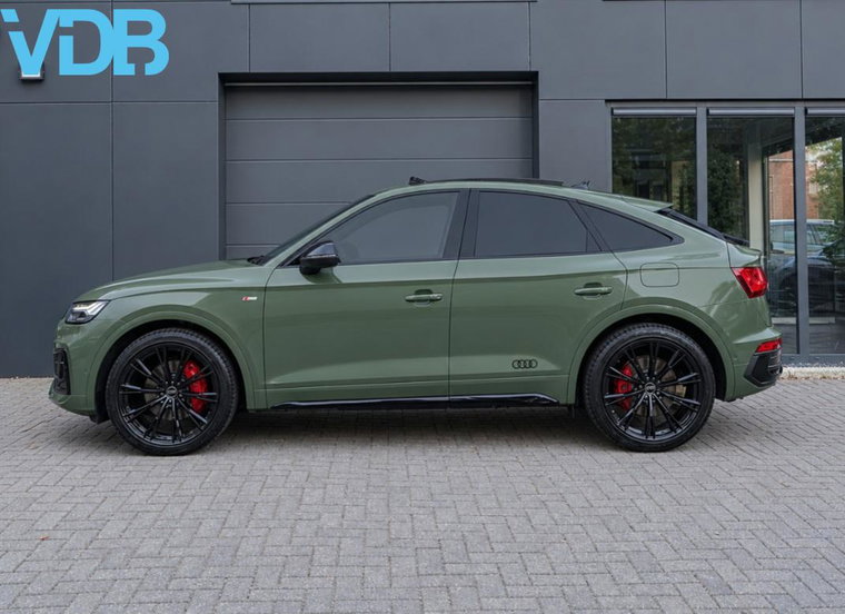 Vehicle Image 6
