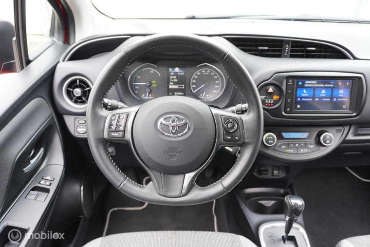 Vehicle Image 14