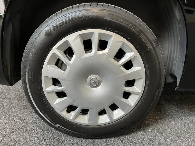 Vehicle Image 31