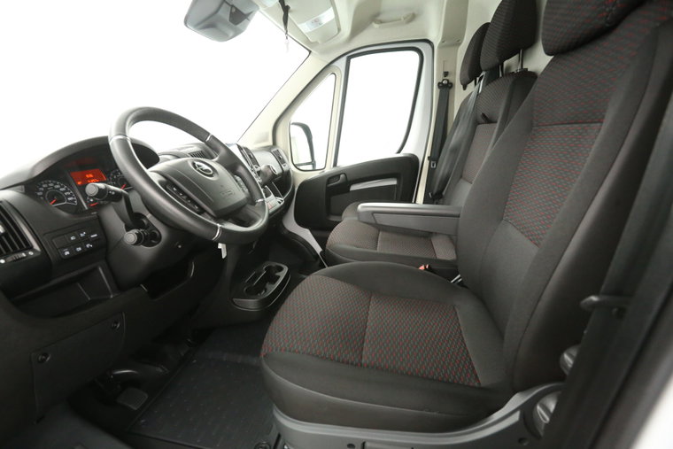 Vehicle Image 22