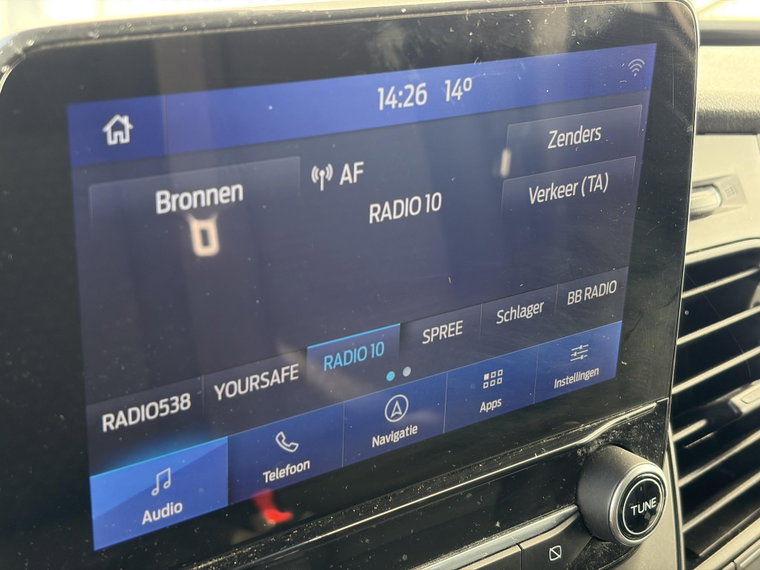 Vehicle Image 19