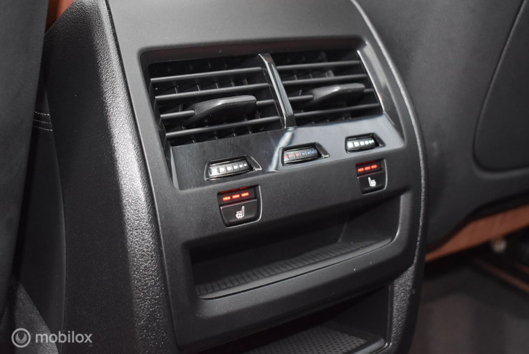 Vehicle Image 48