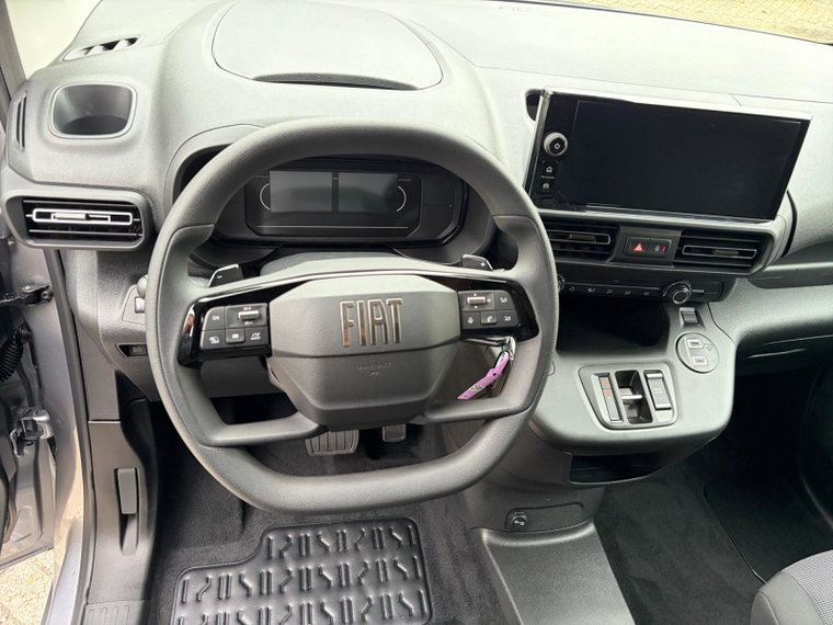 Vehicle Image 28