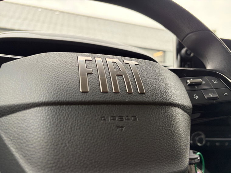 Vehicle Image 32