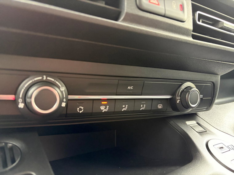 Vehicle Image 39