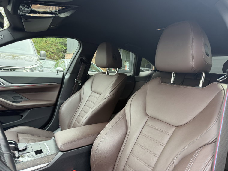 Vehicle Image 38
