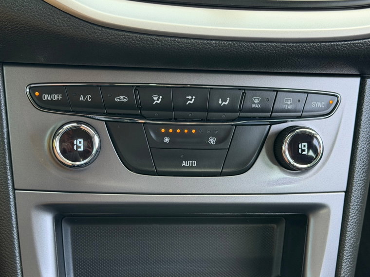 Vehicle Image 33