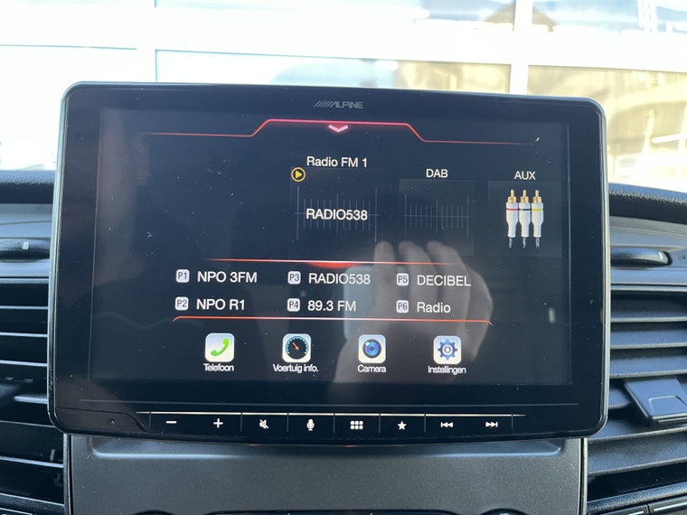 Vehicle Image 36