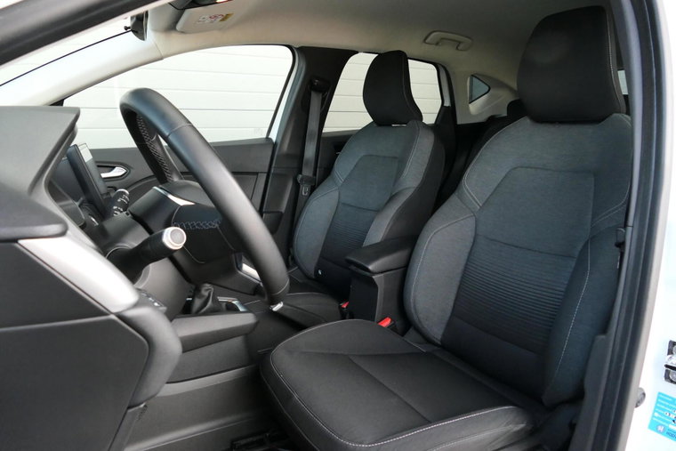 Vehicle Image 35