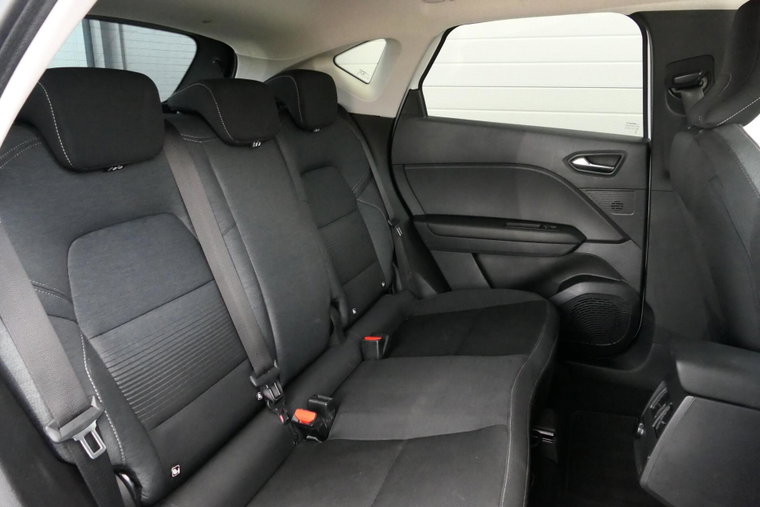 Vehicle Image 38