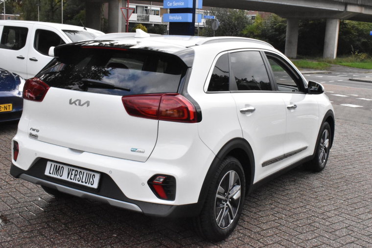 Vehicle Image 17