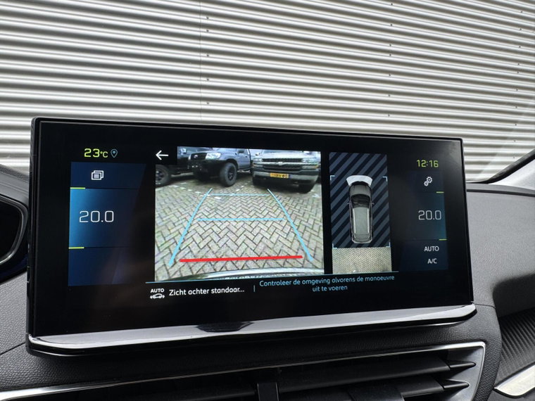 Vehicle Image 21