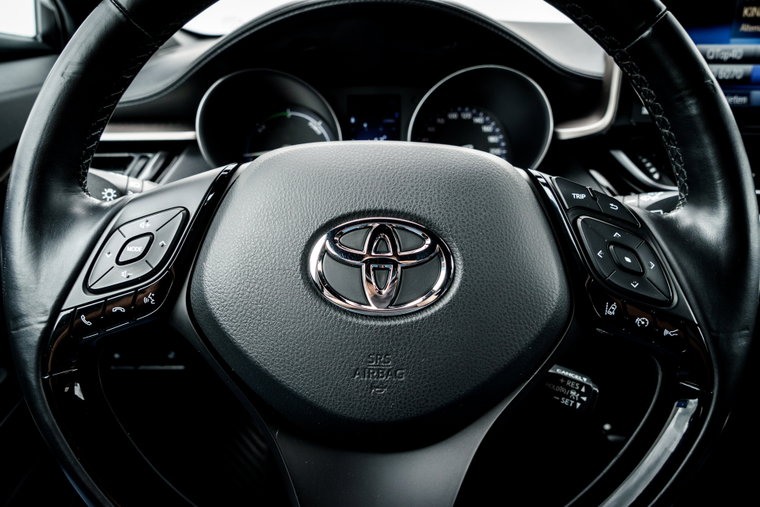Vehicle Image 12